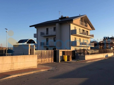Appartamento Trilocale di nuova costruzione, in vendita in Via Piave, Pontecagnano Faiano
