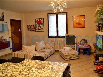 Appartamento Trilocale in ottime condizioni, in vendita in Montecchio Emilia, Montecchio Emilia