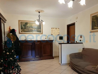 Appartamento Trilocale in ottime condizioni, in vendita in Via Appia, Atripalda