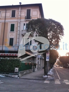 Appartamento Trilocale in ottime condizioni, in vendita in Via Garibaldi 45, Laveno-mombello