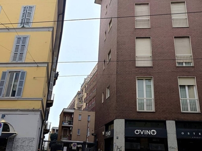 Bilocale viale Col di Lana 6A, Corso San Gottardo, Milano