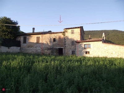Casa Bi/Trifamiliare in Vendita in Località Torre Lorenzetta a Massa Martana