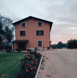 Casa Bi/Trifamiliare in Vendita in Via Cinque vie 42 a Pietramelara