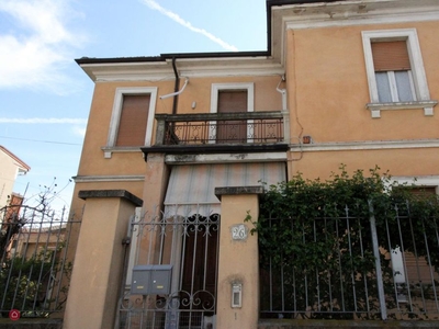 Casa Bi/Trifamiliare in Vendita in Via Lorenzo Angelini 26 a Voghera