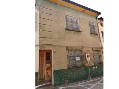 Casa indipendente in vendita a Bagnacavallo