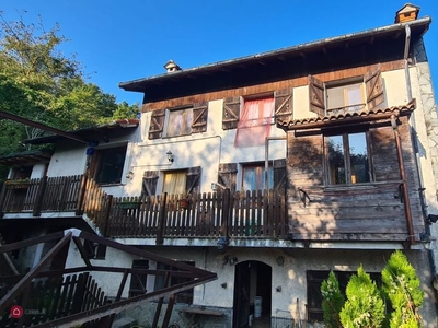 Casa indipendente in Vendita in Località Creto a Montoggio