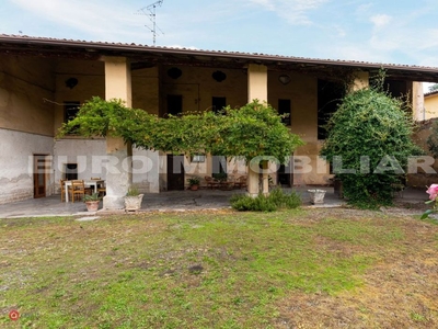 Casa indipendente in Vendita in Via Giuseppe Guerzoni 157 a Montichiari