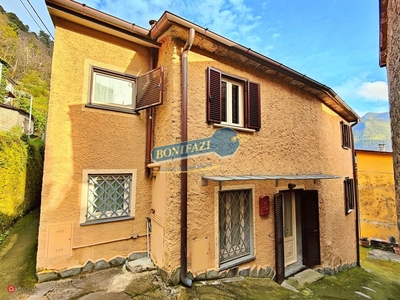 Casa indipendente in Vendita in Via retignano a Stazzema