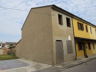Casa indipendente in Vendita in Via Tasso Pietro a Fiscaglia