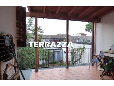 Casa indipendente in vendita a Falconara Marittima, Frazione Castelferretti