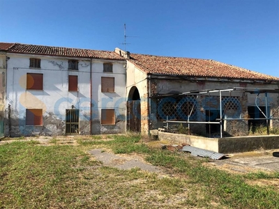 Casa singola da ristrutturare in vendita a Gazzo Veronese