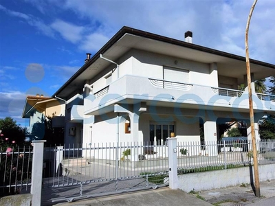 Casa singola in ottime condizioni in vendita a Alba Adriatica