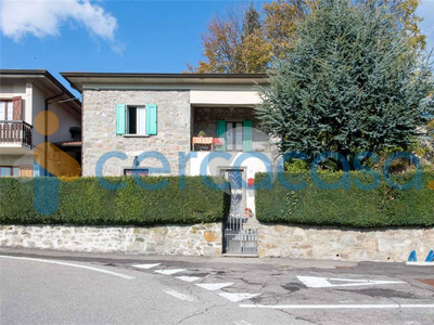 Casa singola in vendita a Villa Minozzo