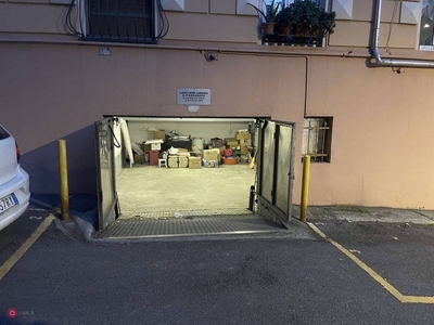 Garage/Posto auto in Vendita in Lungoparco Gropallo 13 a Genova