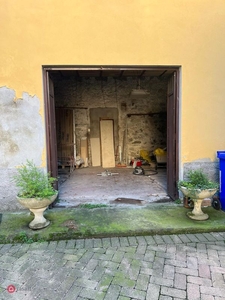 Garage/Posto auto in Vendita in Via Cesare Battisti 5 a Fornovo di Taro