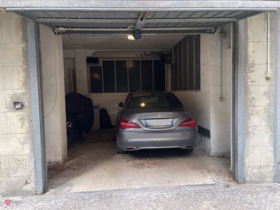 Garage/Posto auto in Vendita in Via dell'Oro a Bologna