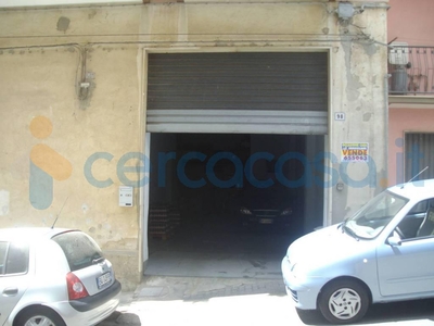 Magazzino in vendita in Via Generale Cadorna 98, Ragusa