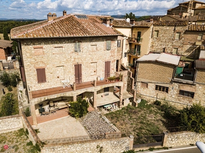 Palazzo in Vendita in Via Mazzei a Castelnuovo Berardenga
