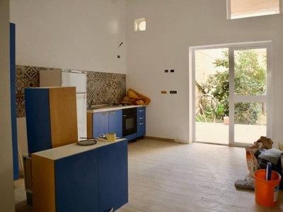 Ragusa - Appartamento con Veranda e Giardino