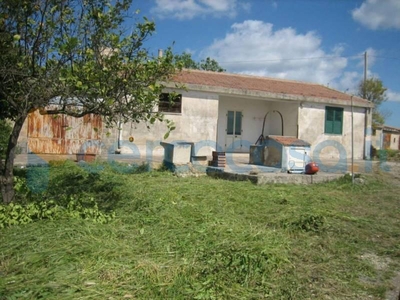 Rustico casale in vendita in Provinciale 55, Ragusa