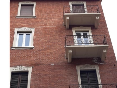 Affitto Stanza Singola a Torino, Via Serrano 16