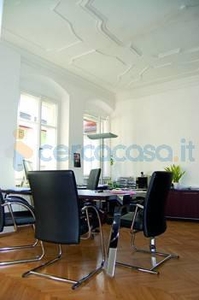 Ufficio in ottime condizioni, in affitto in Via Argentieri, Bolzano