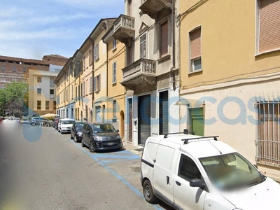 Ufficio in ottime condizioni, in affitto in Via Camicia, Piacenza