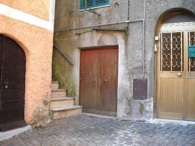 Vendita Magazzino, in zona Borgo: San Rocco, ROCCA PRIORA