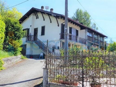 Villa a schiera in vendita in Via Dei Giardini, Garbagna