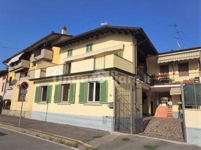 Villa bifamiliare via Monte Grappa 78, Centro, Urgnano