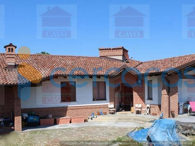 Villa in ottime condizioni in vendita a Ovada