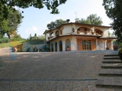 Villa in ottime condizioni, in vendita in Via Di Bucine, 15, Bucine