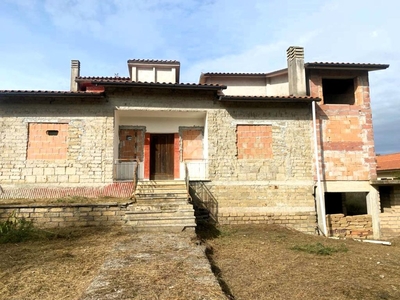 Villa in vendita a Valentano