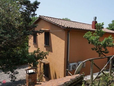 Villa in Vendita in Strada passo di roma san salvatore a Scandriglia