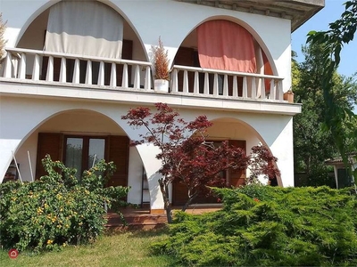 Villa in Vendita in Via Barbugine 61 a Cerea