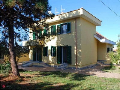 Villa in Vendita in Via Ezio Maroncelli 5 g a Civitavecchia