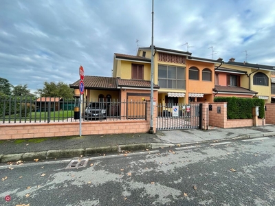 Villa in Vendita in Via Liberazione a Gudo Visconti