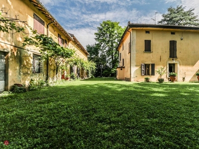 Villa in Vendita in Via Moretto Scuole a Valsamoggia