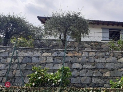 Villa in Vendita in Via Privata Valdettaro 22 a Rapallo