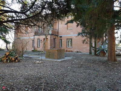 Villa in Vendita in Via Violone di Gattolino a Cesena