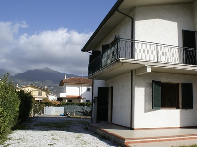 Villetta bifamiliare in vendita a Cinquale - Montignoso