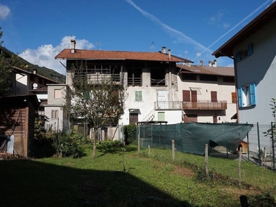 Appartamento in vendita a Borgo Chiese via Acquaiolo, 12