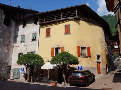 Appartamento in vendita a Borgo Chiese via Lamarmora, 26