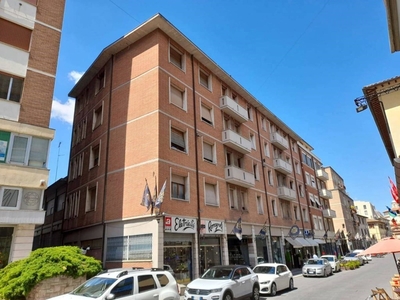 Appartamento in vendita a Foligno via Umberto I