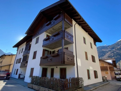 Appartamento in vendita a Giustino via Dolomiti, 27