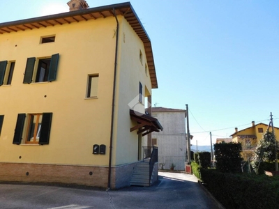 Appartamento in vendita a Gubbio strada di Galvana