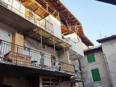 Appartamento in vendita a Levico Terme via Cesare Battisti