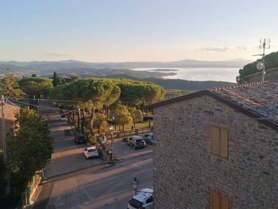 Appartamento in vendita a Passignano sul Trasimeno via dell'Ospedale