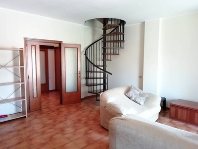 Appartamento in vendita a Perugia via Alessandro Vivenza, 18