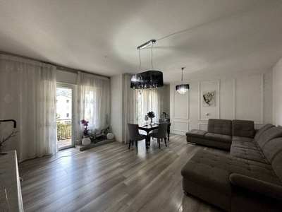 Appartamento in vendita a Riva del Garda viale Giovanni Prati